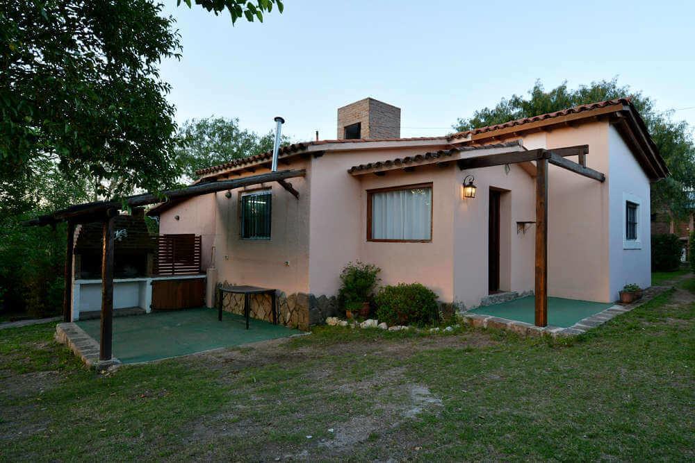 Cabanas Los Cedros Tanti Bagian luar foto